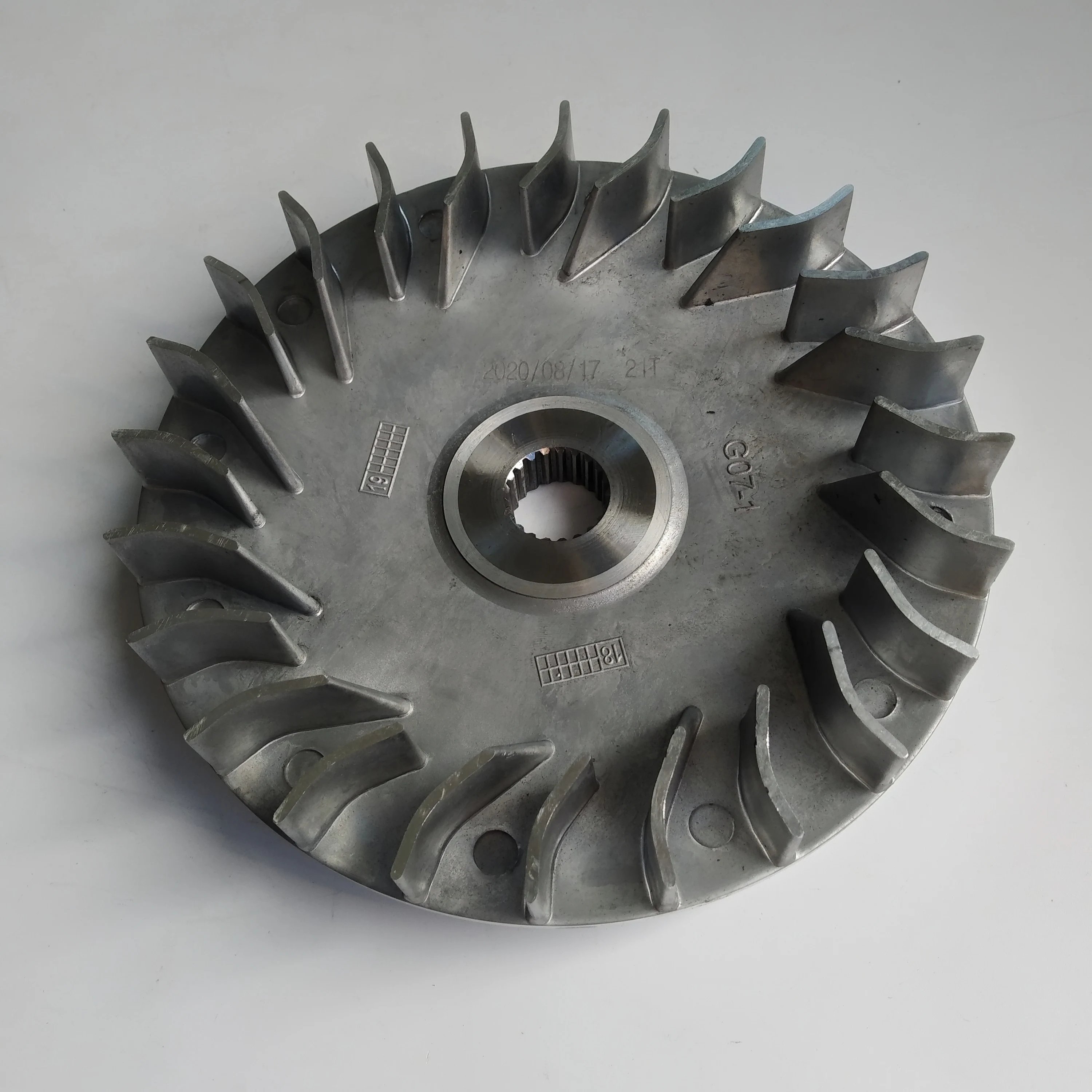 HS400 21T 21-zębowa podstawowa tarcza sprzęgła do Hisun 400CC UTV Wariator sprzęgła Osłona wentylatora 21300-003-0000 21400-F12-0000 — zdjęcie 5
