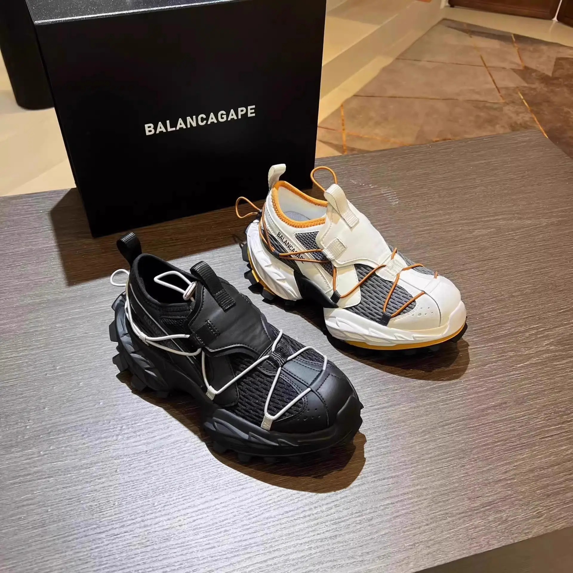 

Новая мужская и женская модная дышащая повседневная спортивная обувь. Дизайнерская мужская и женская спортивная обувь для пар на толстой подошве со шнуровкой.