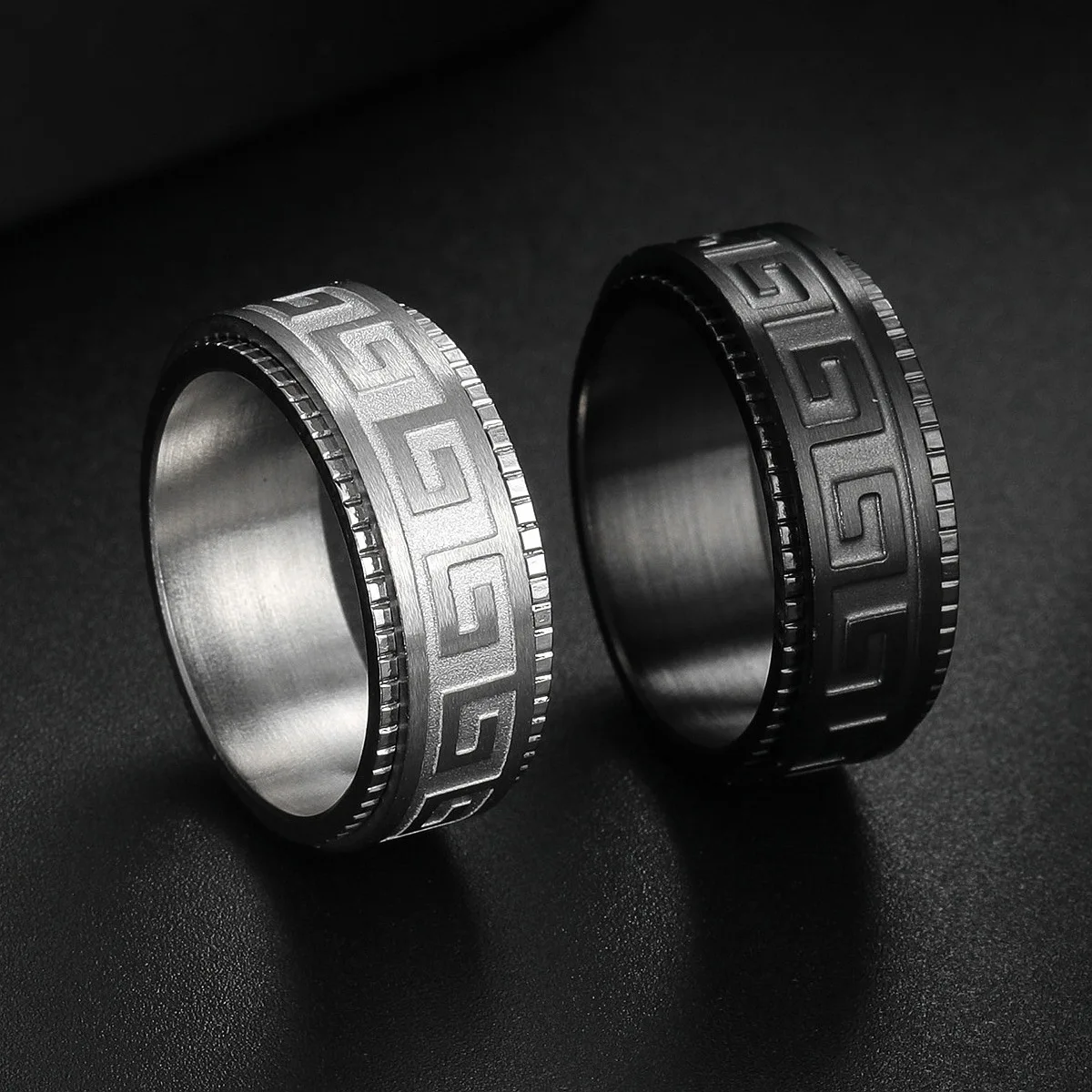 Simple Titanium Steel Couple Rings Fashion Rotating Ring for Men Evil Dragon Eye Embossed Great Wall Pattern Jewelry Gifts