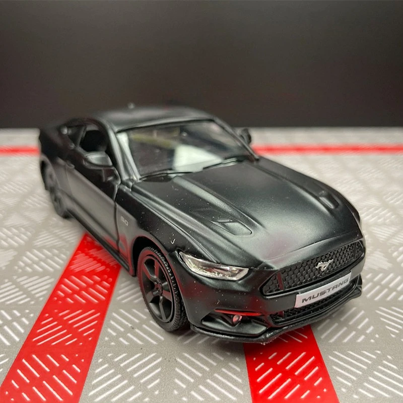 

Модель спортивного автомобиля Mustang GT 1:36, металлическая игрушечная модель из сплава, имитация, детские игрушки, коллекционный подарок