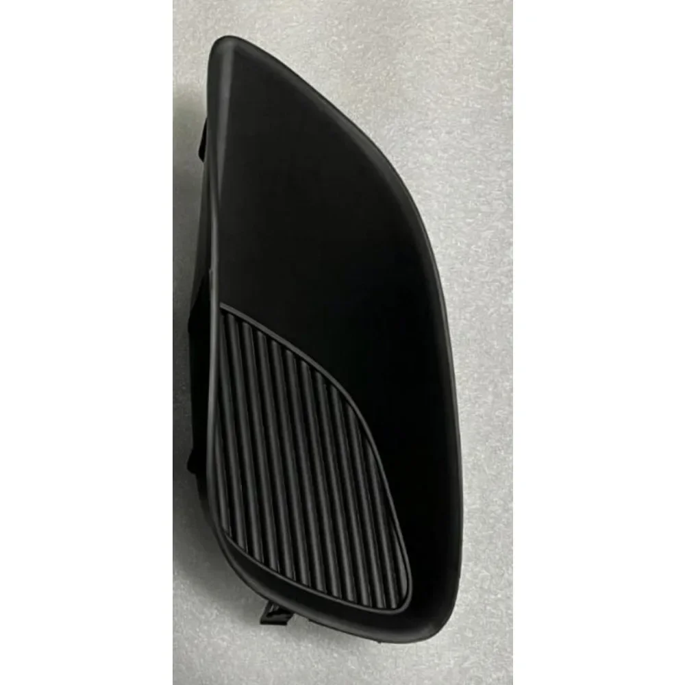 Closed Fog Light Bezels for Toyota Yaris US Saloon 2008-Up OEM 52128-52100 52127-52390