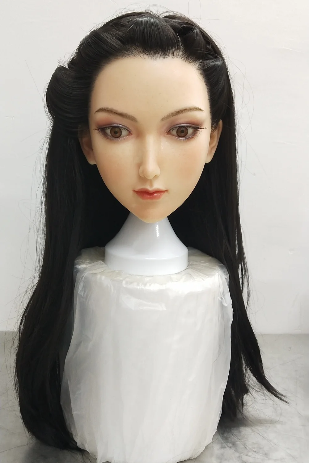 

Sex Doll Head High Quality Silicone Realistic Implanted Black Hairs Lifelike Adult Love Toys Heads For 135-175cm Dolls Body