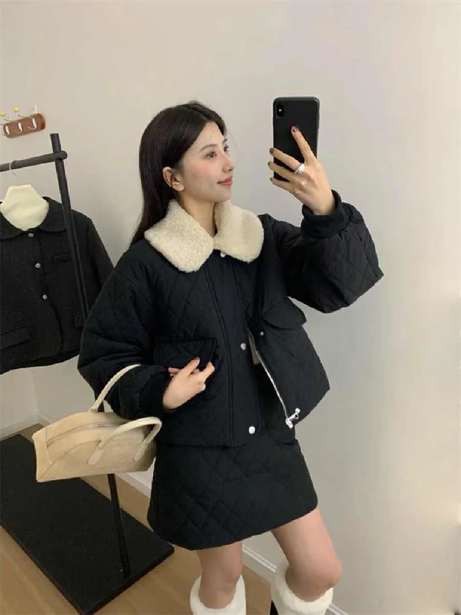 

Korea Version Casual Two-Piece Set Fur Collar Long-Sleeved Jacket Short Skirt Women Autumn Winter New Niche Design Fashion Suit