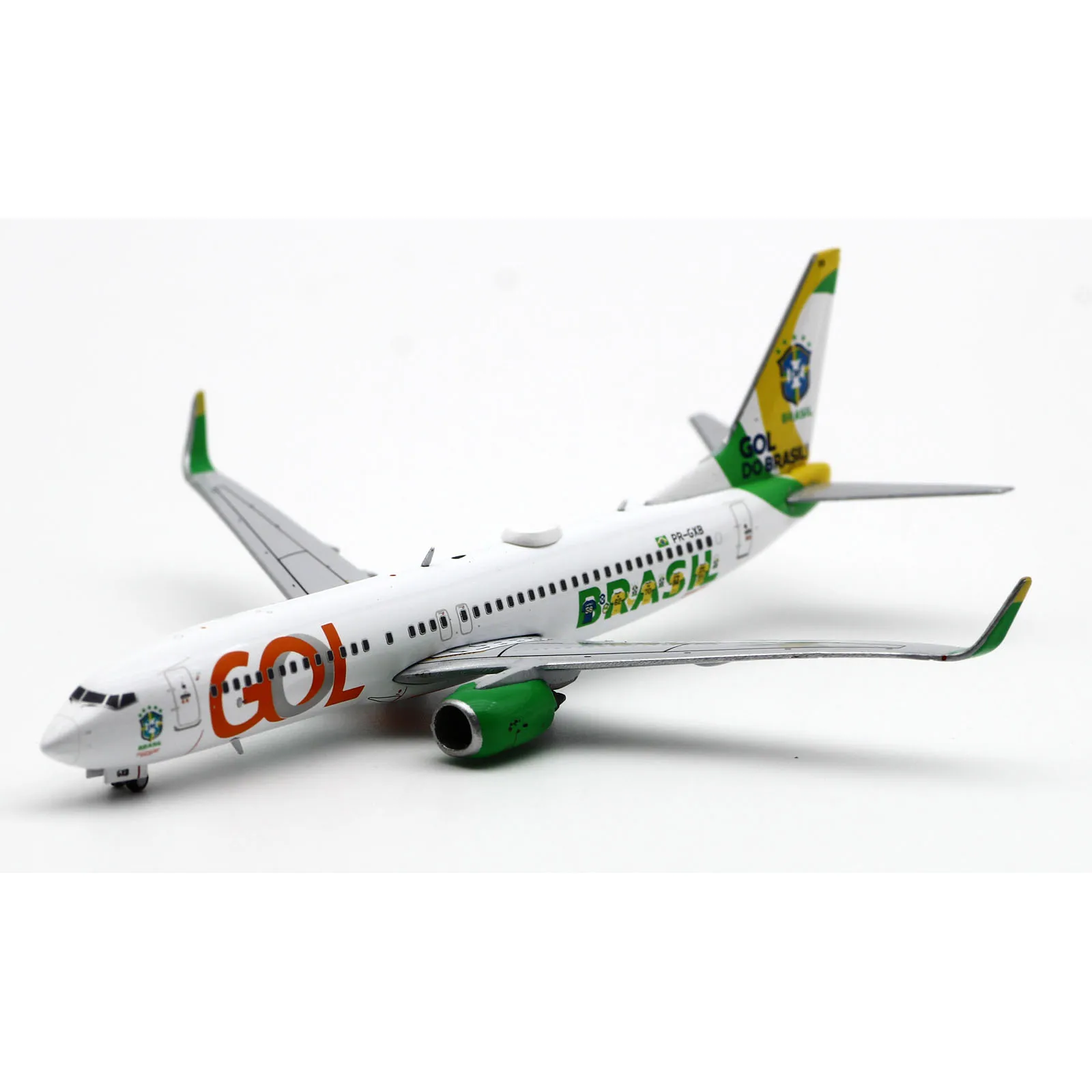 XX40131 Alloy Collectible Plane Gift JC Wings 1:400 GOL Linhas Aereas Boeing B737-800 Diecast Aircraft Model PR-GXB With Stand