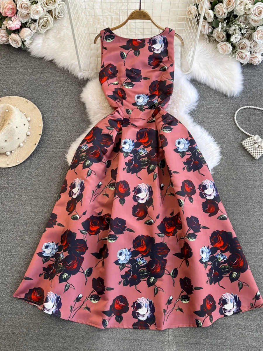 우아한 A라인 드레스 고급스러운 민소매 라운드 넥 슬림핏 프린트 가운 젊은 여성 여름 시즌 미디 길이 자연 허리라인