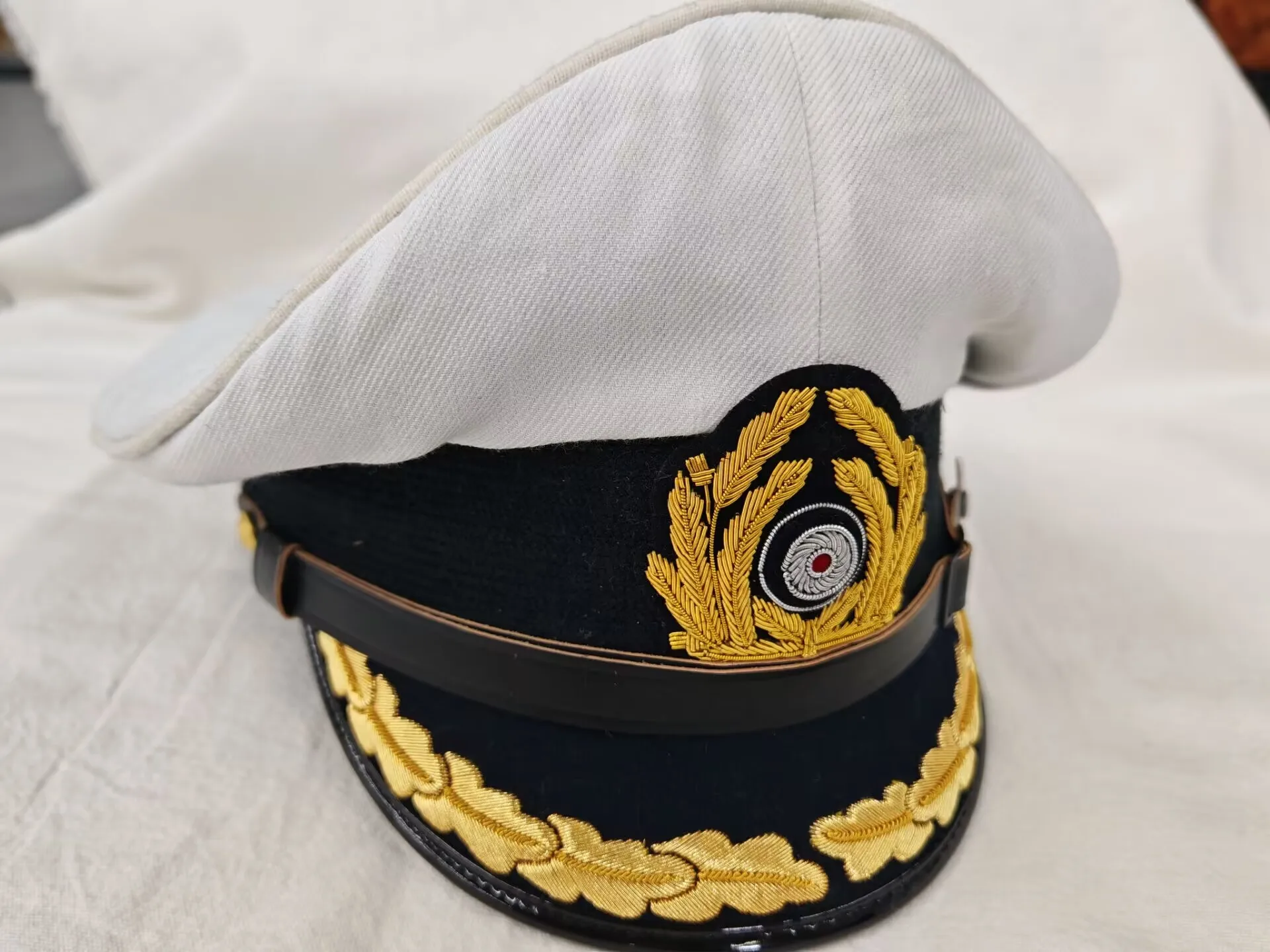 

E.M.D .WW2 Темно-синяя кепка из габардиновой ткани, темно-синяя, белая