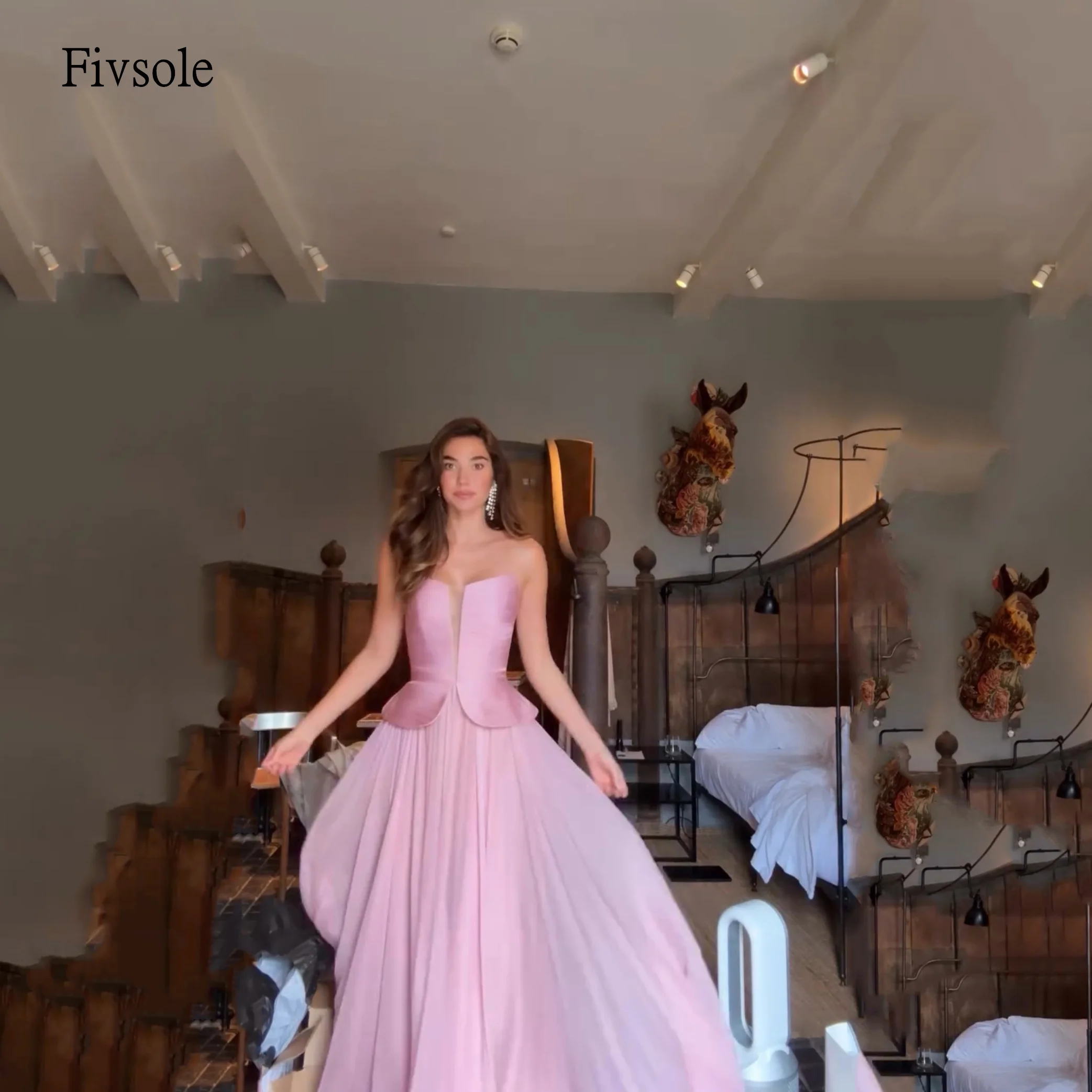 

Fivsole Princess Pink Strapless A Line Prom Gowns Backless Party Gown Floor Length Evening Dress vestidos de gala Customized