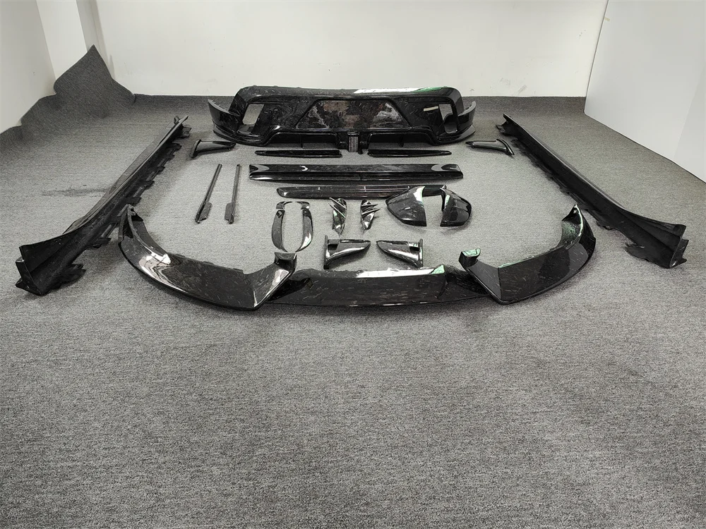 M-Style Forging Pattern Front Lip Side Skirt Rear Diffuser Spoiler Body Kit  for Upgrading Taycan