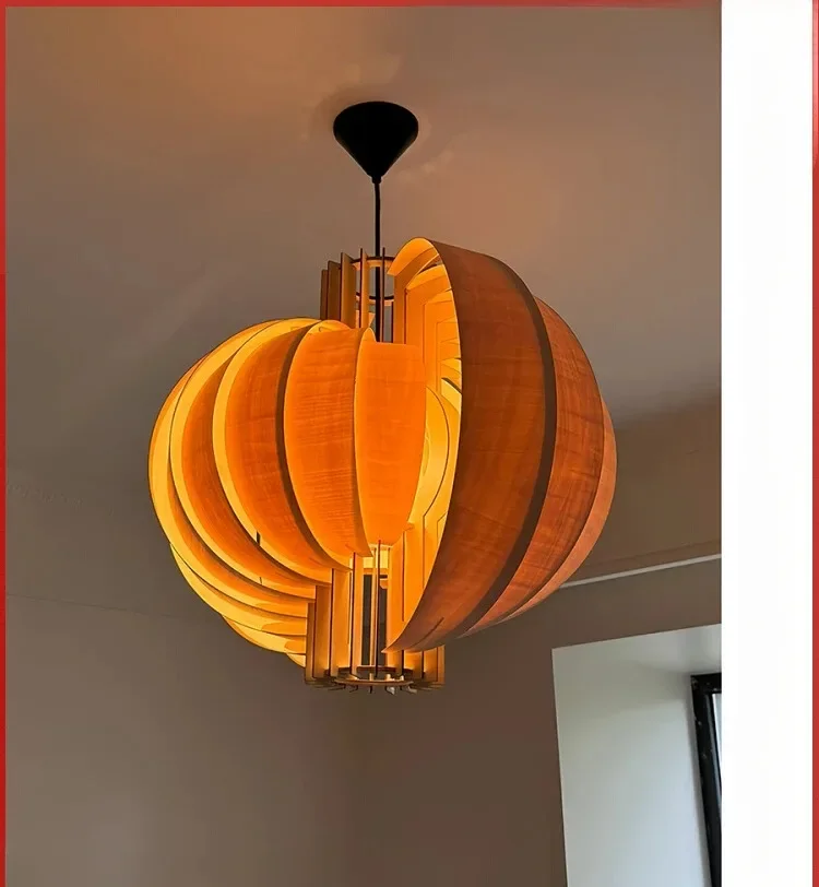 Nanyang medieval log wind Moon moon chandelier French retro restaurant study bedroom B & B bar pumpkin lamp