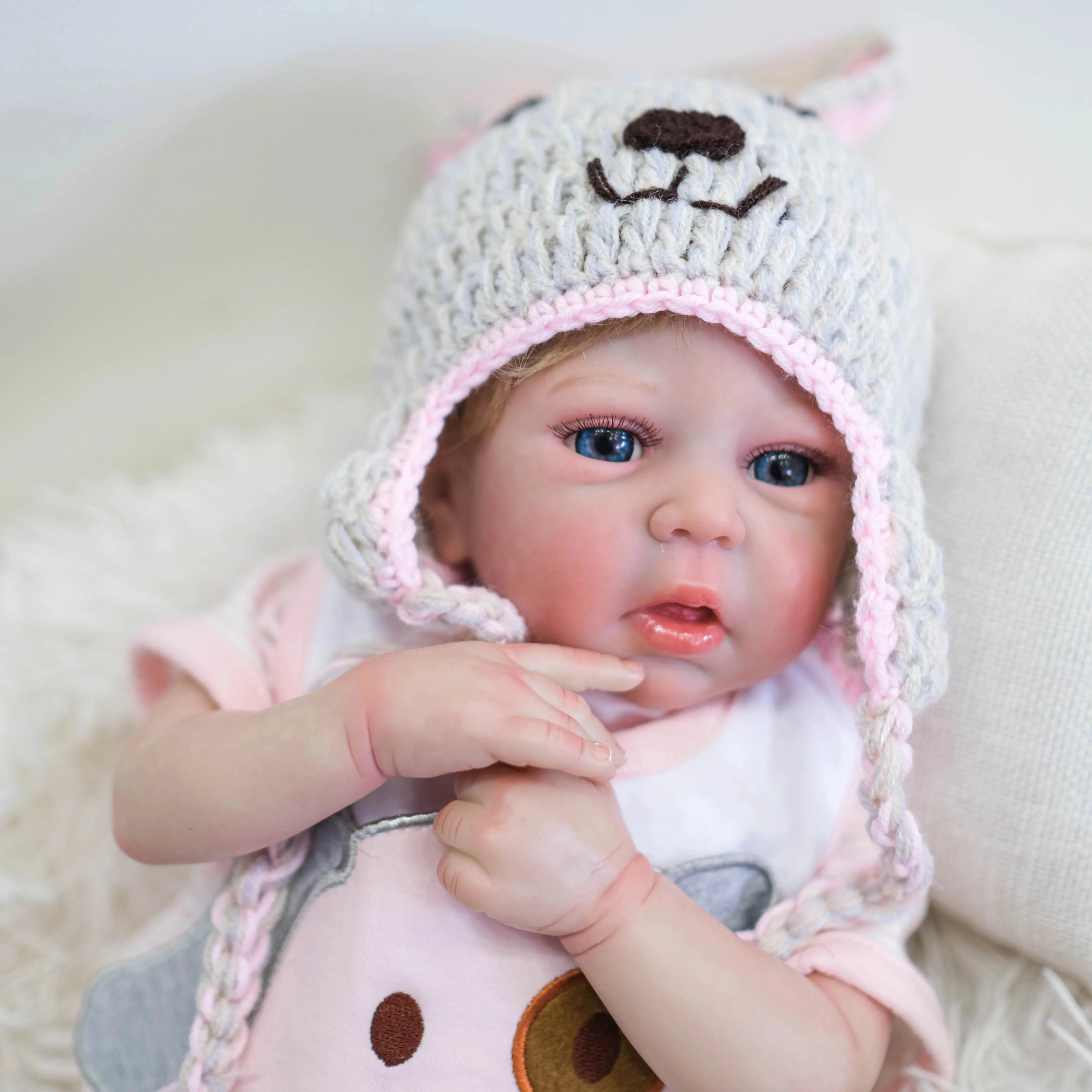 18inch Mindy Newborn Baby Soft Body Reborn Doll Lifelike Cuddly Baby Multiple Layers Painting 3D Skin with Visible Veins