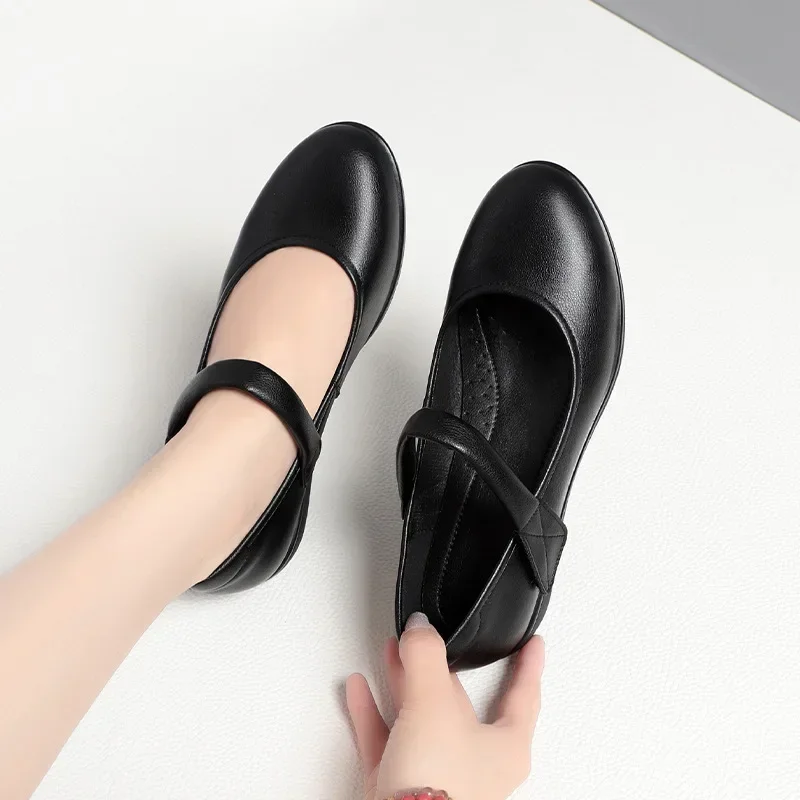 3.5cm Comfortable Breathable SHallow Soft Leather Mary Janes Spring Autumn 2026 Women's Flats Moccasins for Daily Mother Work