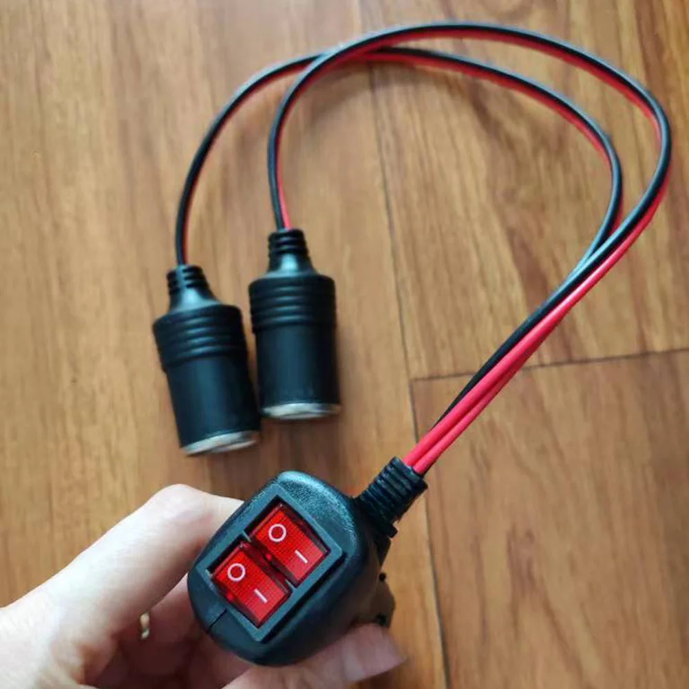 

Удлинитель автомобильной розетки 12В с двумя гнездами и встроенной защитой от перегрузки 10А для стабильного электрического подключения