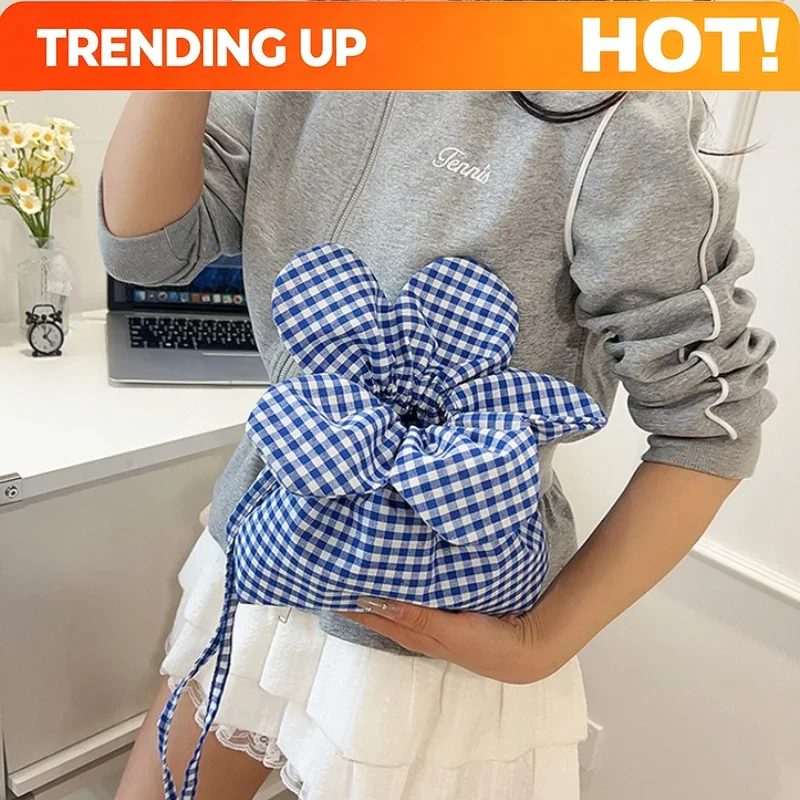 Versatile Checkered Flower Shape Drawstring Bags Adjustable Strap Soft Shoulder Purse Perfect For Casual Commuter Crossbody Bag
