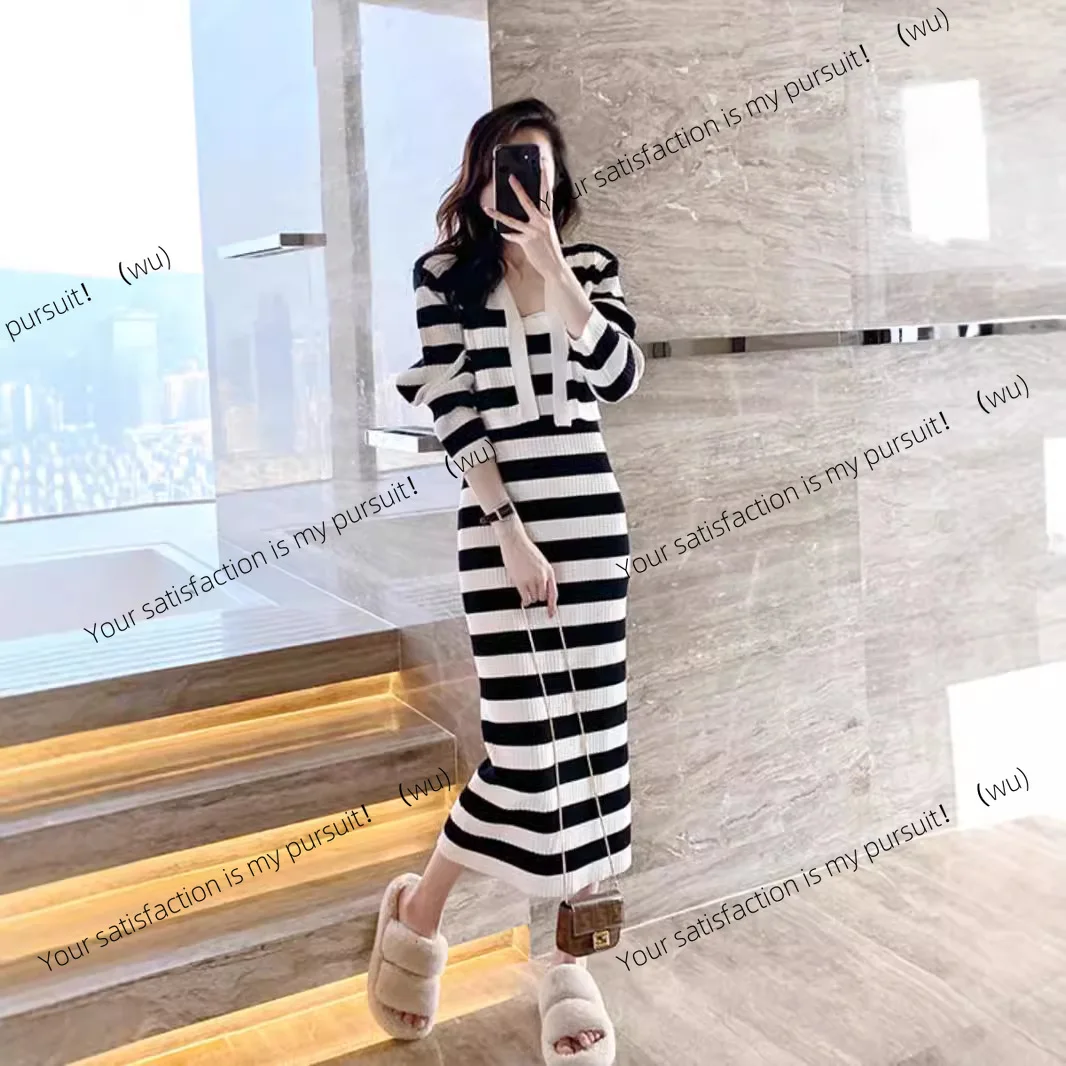 

Осенне-зимняя женская одежда, новая французская элитная шикарная и тонкая полосатая длинная юбка на подтяжках, вязаный кардиган