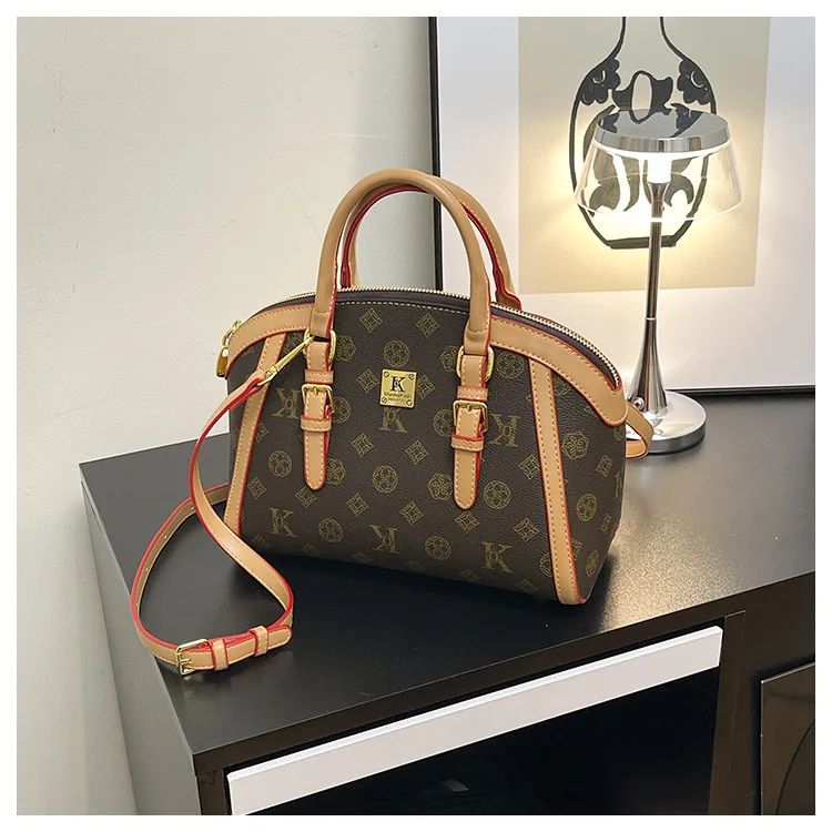 

2025 Winter Chic Shell Bag, Women's Luxe Top Handle Purse, Versatile Commuter Crossbody, Minimalist Day to Night Tote, Textured