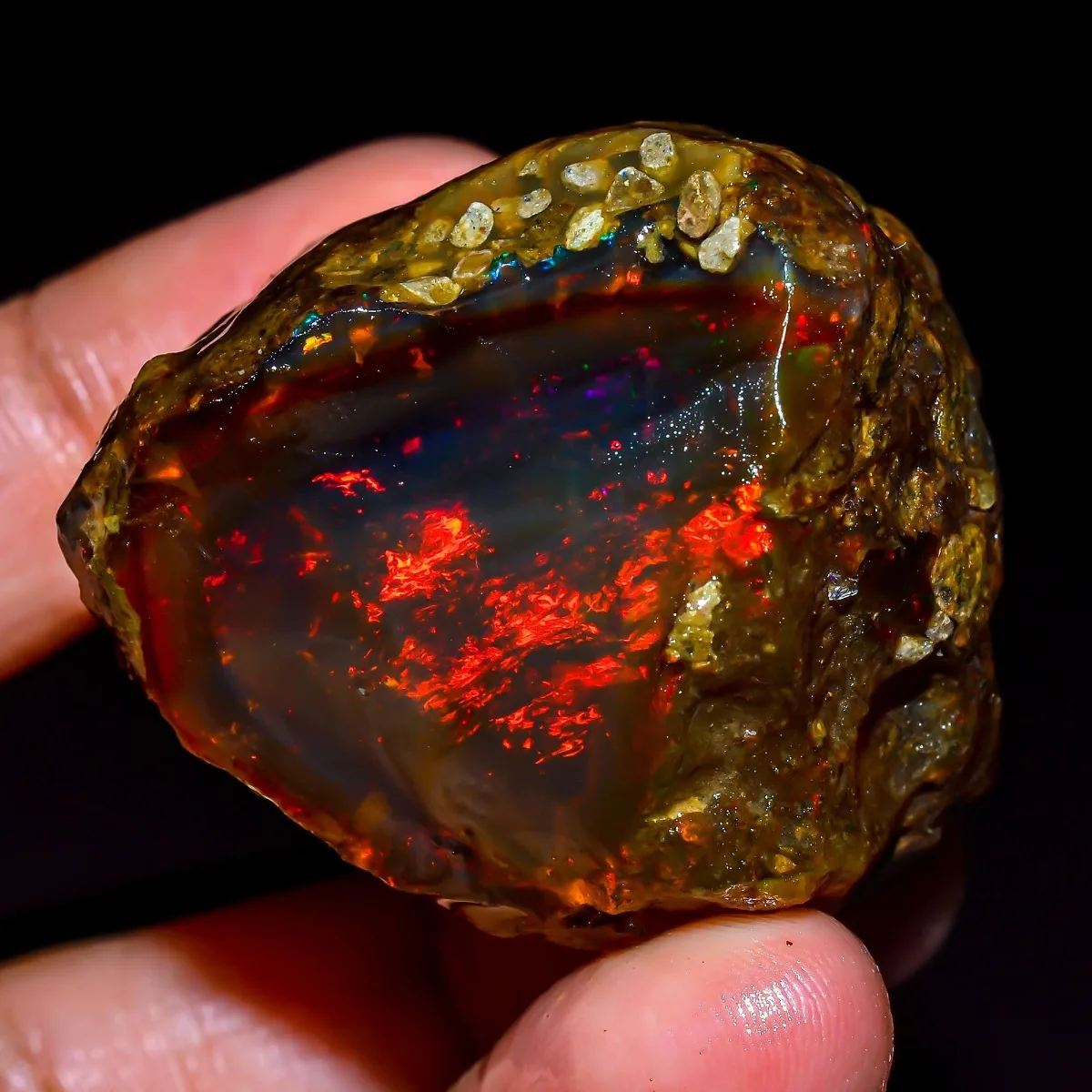 Natural Ethiopian Welo Opal Rough 25-80CT Uncut Fire Opal Loose Gemstone Collector Mineral Randomly Selected One