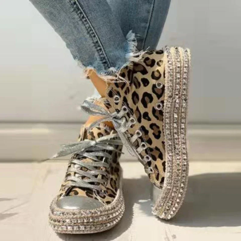 Women\'s Casual Shoes Fashion Studded Leopard Print Canvas Shoes for Women Lightweight Breathable Vulcanized Shoes Zapatos Mujer