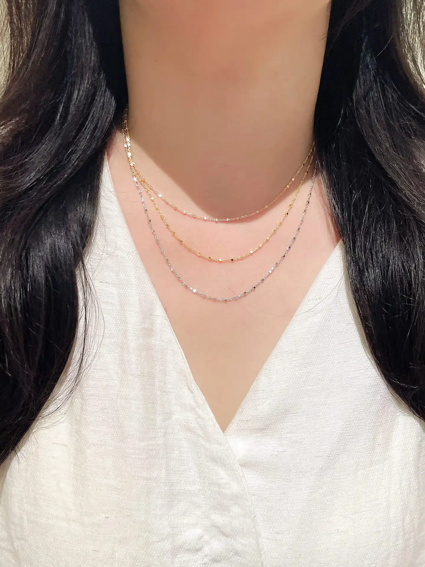 collana-con-ciondolo-leopardo-in-argento-puro-elegante-e-raffinata-con-catena-scintillante-a-strati-multipli-accessorio-di-moda