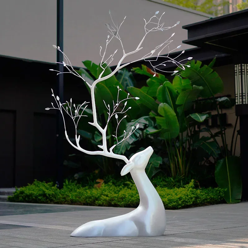 Abstract bust deer sculpture creative sika deer ornament FRP outdoor flower garden landscape animal sketch lawn