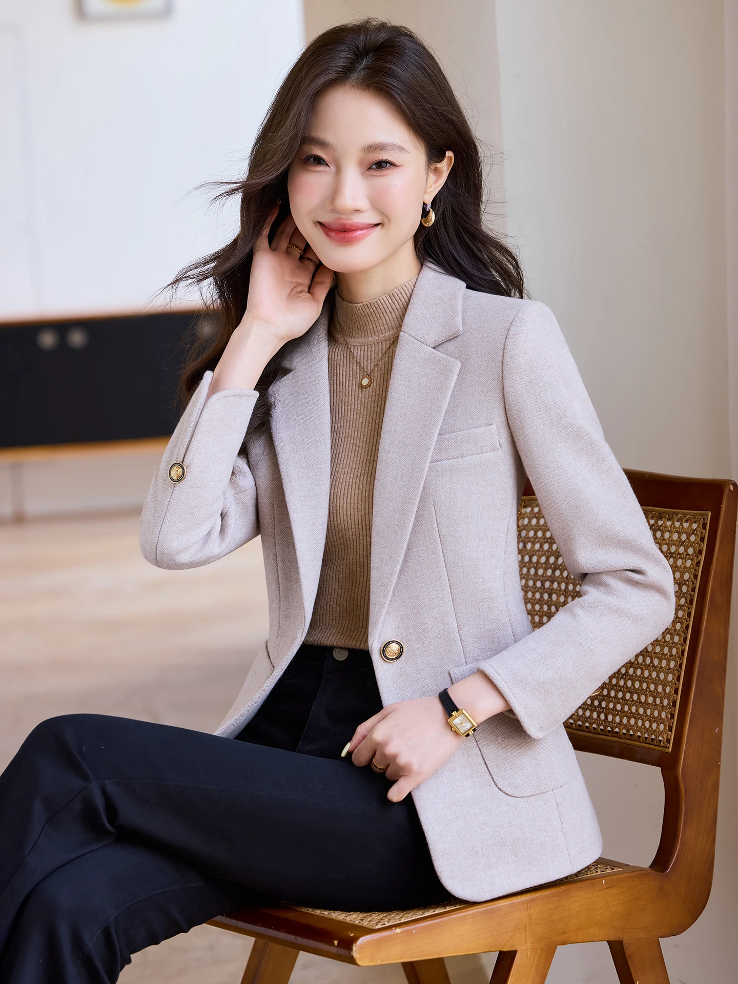 Elegant Bean Paste Color Women's Suit Jacket Commute Professional High-End Small Size Western Style Upper Apparel