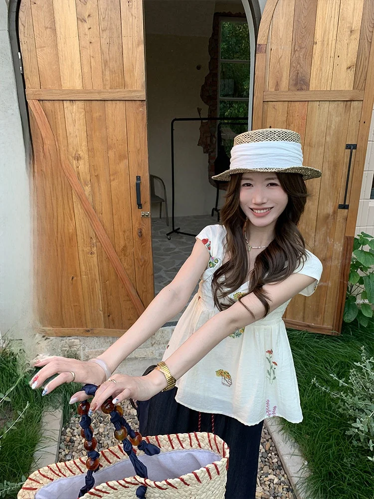 

Новая женская блузка Miaolab с объемной вышивкой, А-силуэт, летняя, тонкая, из смесового хлопка, в стиле кэжуал