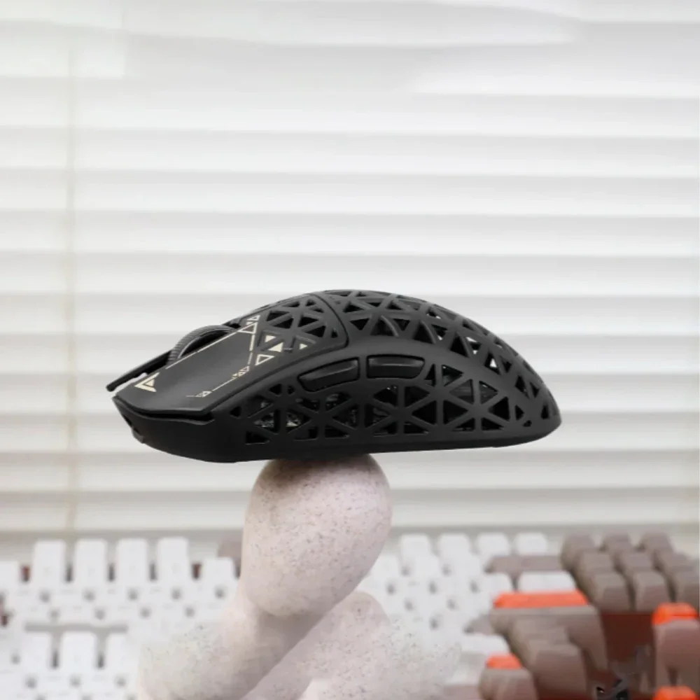 Ipi Float Mouse Paw3395 3modes Wireless Mouse 8000hz Hollow Out Carbon Fibre Lightweight Ipi88 Gaming Mice Customize Gamer Gifts