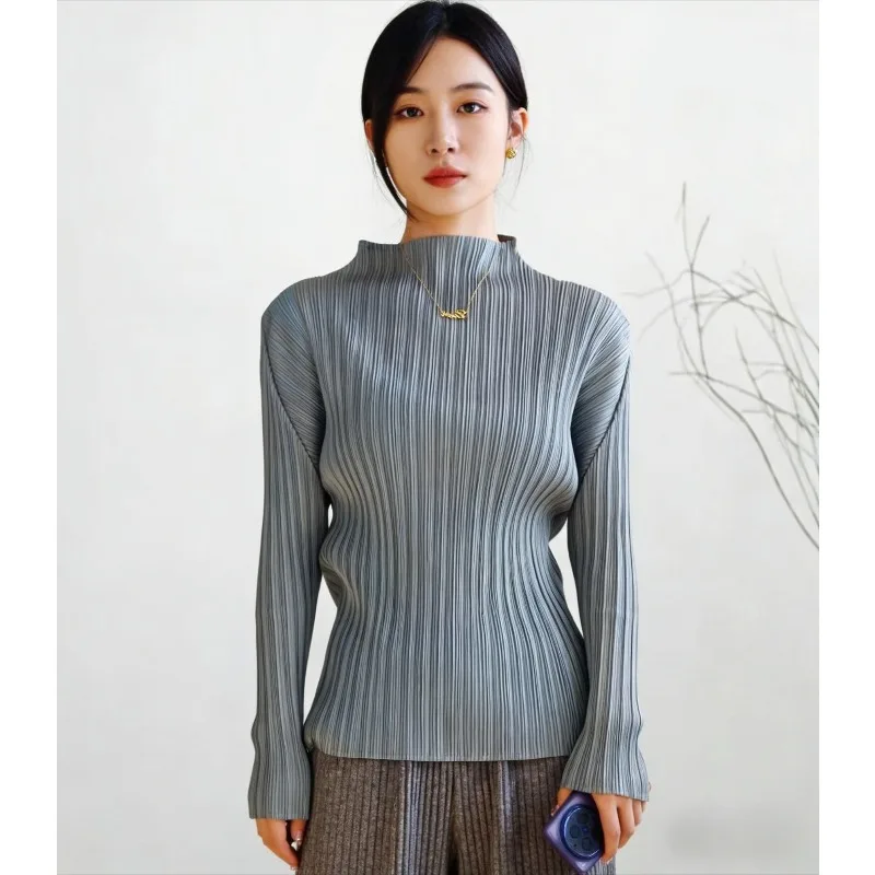 

Miyake Pleated Plisse T-shirt 2026 Spring Summer New Simple Solid T-shirt Female Long-sleeved Slim Hundred Solid Pleats Blouse