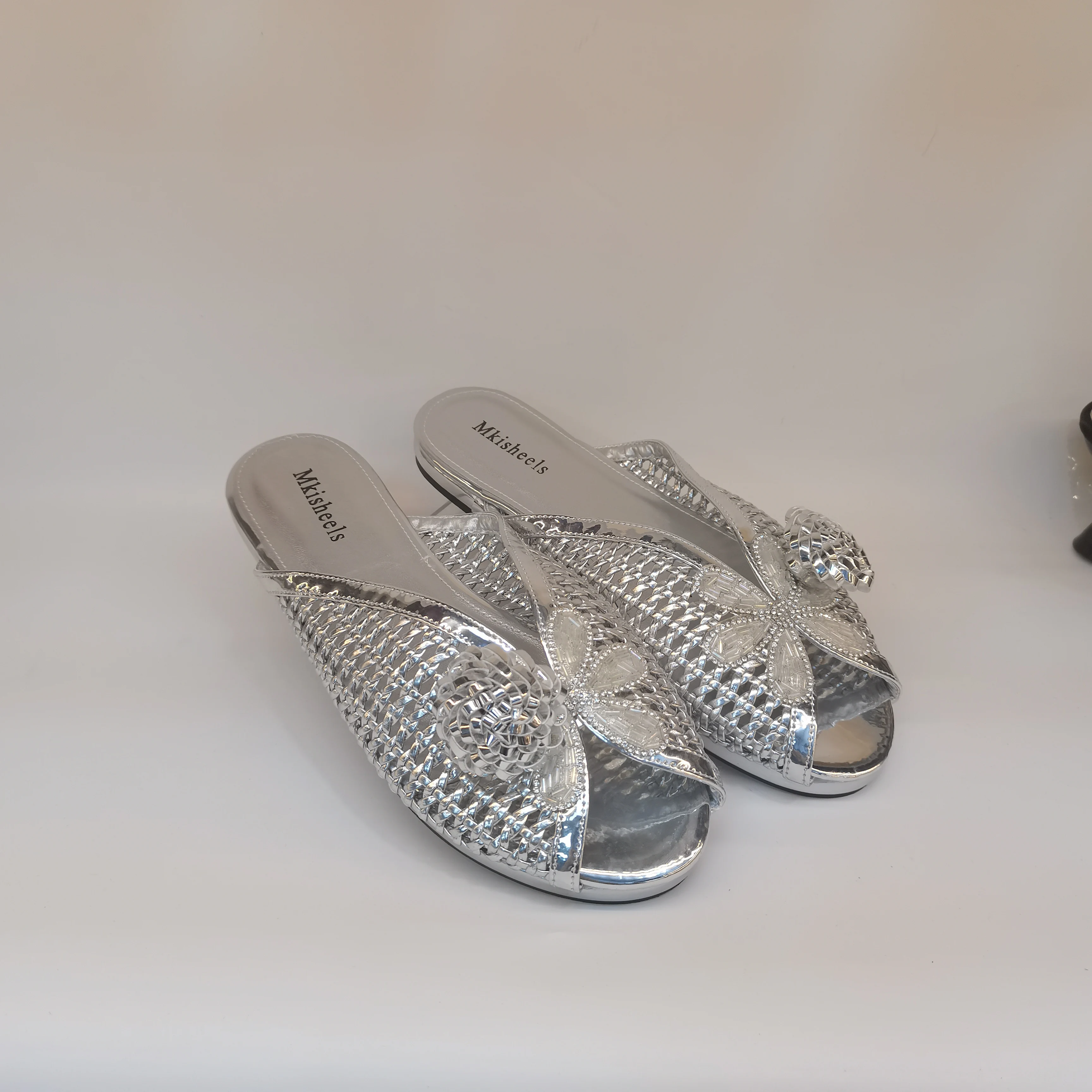 

New Elegant Woven Fashionable Women's Shoes, Women's Half Slippers, Comfortable Casual Lady Slippers Bead-woven Shoes F5-1013-3