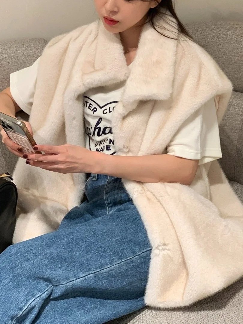 

Ele Ladies Fur Vest Outerwear Women's Faion Autumn Winter Eco-friendly Name Lady High-end Feel Plu Jaet Top