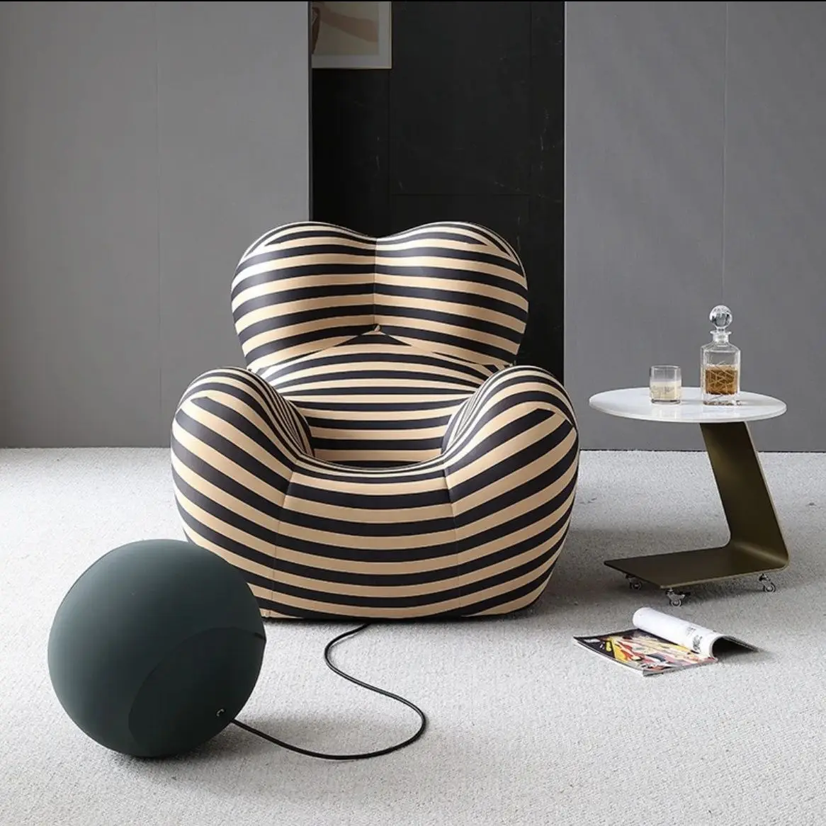 Nordic Lazy Sofa Mother's Arms Chair Living Room Furniture Modern Light Luxury Single Home Simple Sofa Chair with Ball Footrest