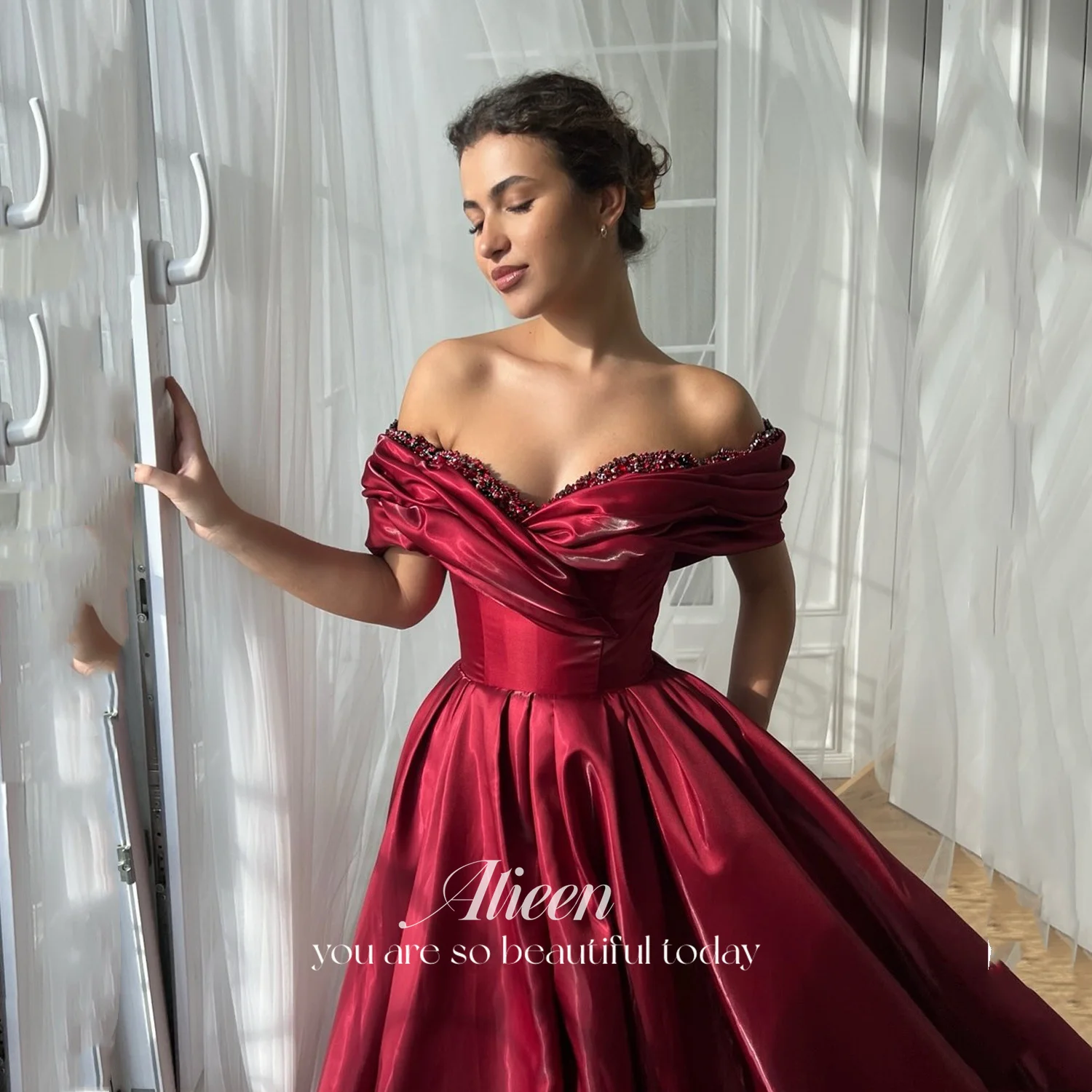 

Aileen Customized Evening Dresses for Special Occasions A-line Women's Evening Dress Red Elegant Party Dresses Off the Shoulders