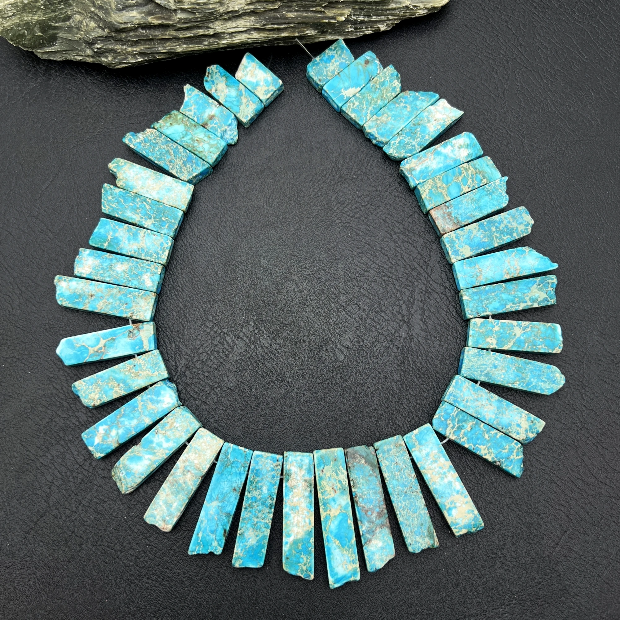 Graduated Top Drilled Freeform Blue Imperial Jaspers Stone Slice Spike Beads For DIY Jewelry Making MY240512