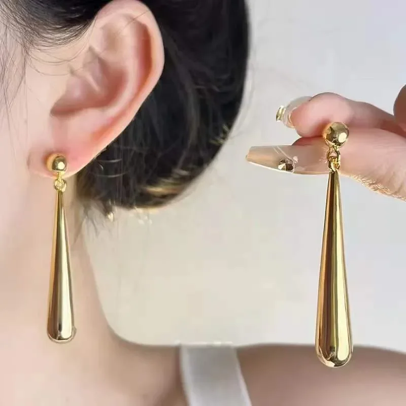 Solidified water drop long stud earrings for women, Nordic simplicity, light luxury, high-end sense, niche design, geometric