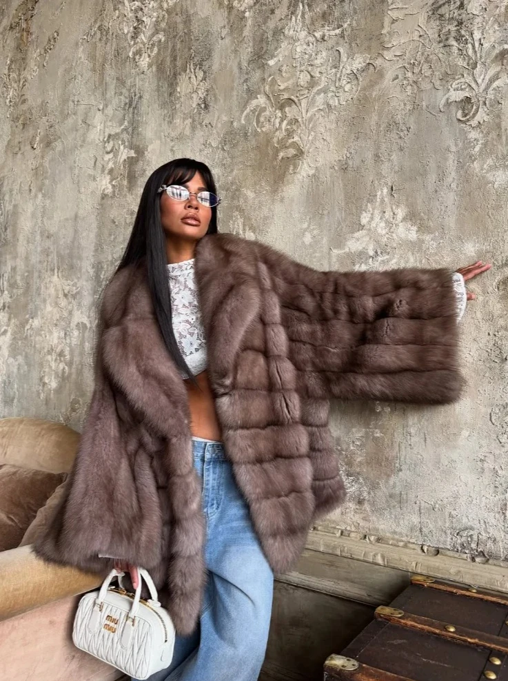 

Sleeve Lapel Suede Surface Girdle Coats Unique Luxury Temperament 2025 New Winter High Street Women Elegant Fake Fur Coat