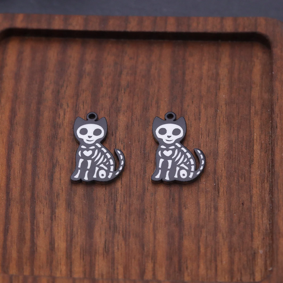 2 pçs na moda preto horror crânio esqueleto gato halloween diy acessórios pingente de aço inoxidável encantos para fazer jóias supplie