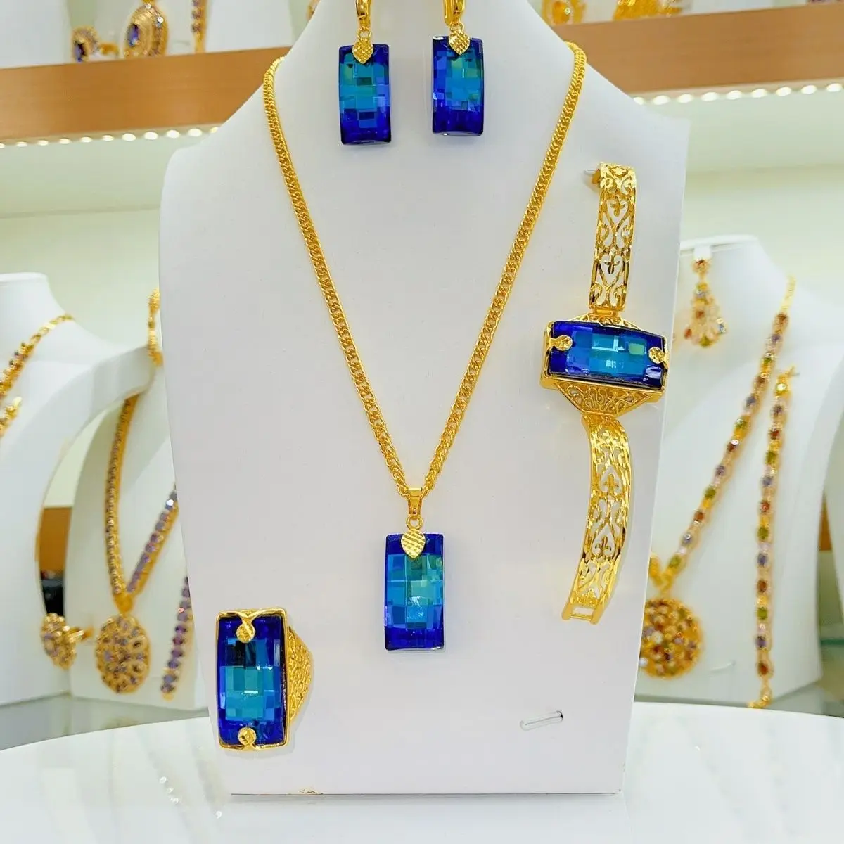 24K Gold Plated Dubai Jewelry Set 2023 New Necklace Earrings Women's Bracelet Ring Party Accessories YY10124