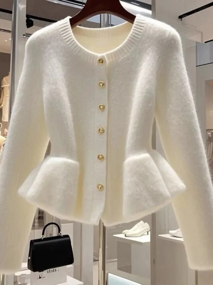 Korean Round Neck Knitted Women Beige Sweater Cardigan Female 2024 Autumn Winter Fashion Collection Soft Knitted Cardigan Top