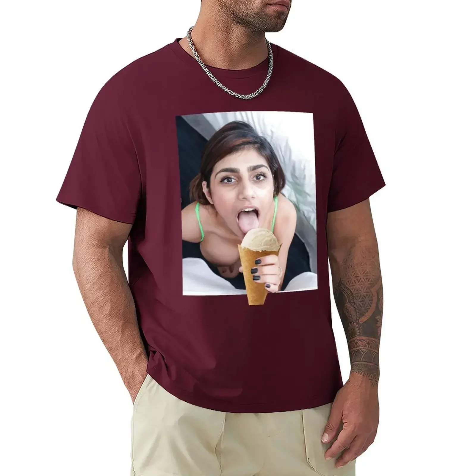 Cotton Tees Mia Khalifa eats Ice cream T-Shirt men hippie clothes oversizeds t shirts  new edition