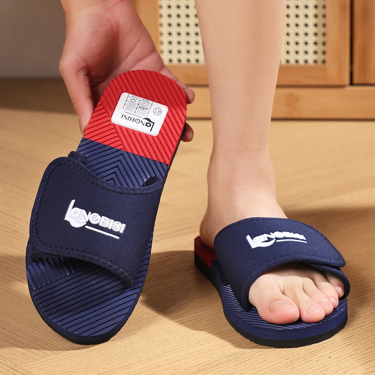 Sommer-Outdoor-Hausschuhe für Herren und Teenager, modisch und vielseitig, sportlich und lässig, rutschfeste Outdoor-Sandalen, verstellbar und locker sitzend, Slip-On-Sandalen – Detail 5