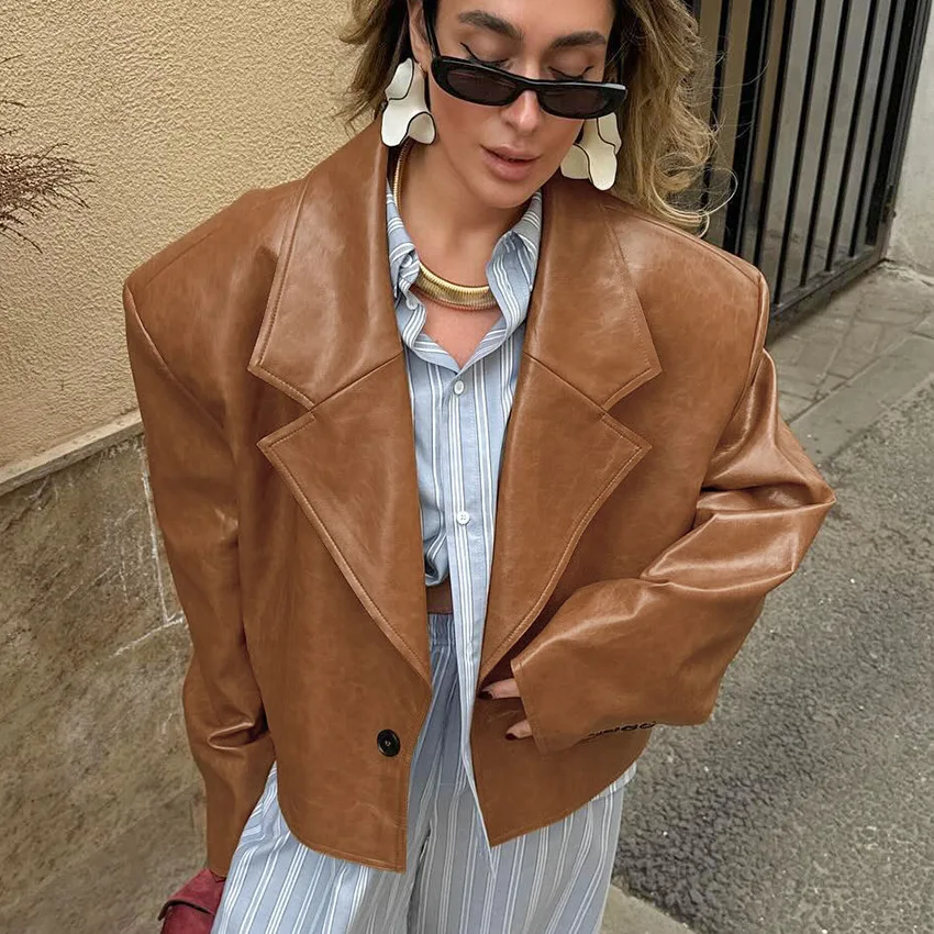 THRUM 2026 Autumn Winter New Women Lapel Blazer Collar PU Leather Jacket Designer Chic Elegant Commuter Dating Ladies Outer Coat