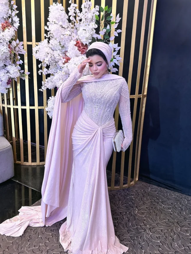 Vestidos formales de graduación musulmanes de sirena rosa con apliques de manga larga fruncidos Wrao vestido para ocasiones de noche Hijab personalizado de Oriente Medio