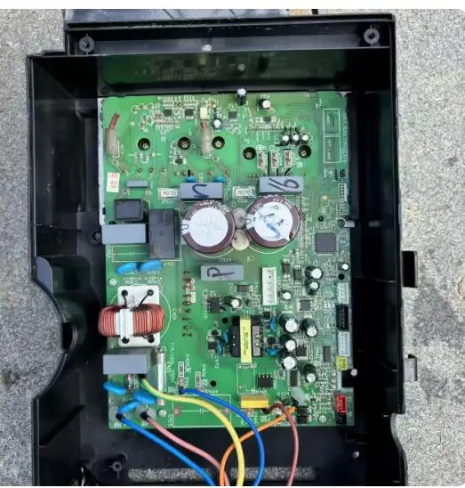 90% new Applicable to Changhong 26 32 35 AC inverter external motherboard JUK7.820.10032376