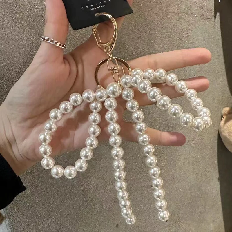 Korean Fashion Imitation Pearl Beaded Bow Key Chain Pendant for Women Girls Delicate Ornament Decoration for Bags and Phones