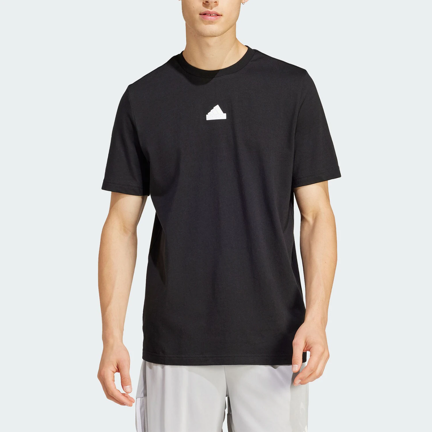 

Аутентичная мужская спортивная повседневная футболка Adidas M FI FRACTAL T IN6229