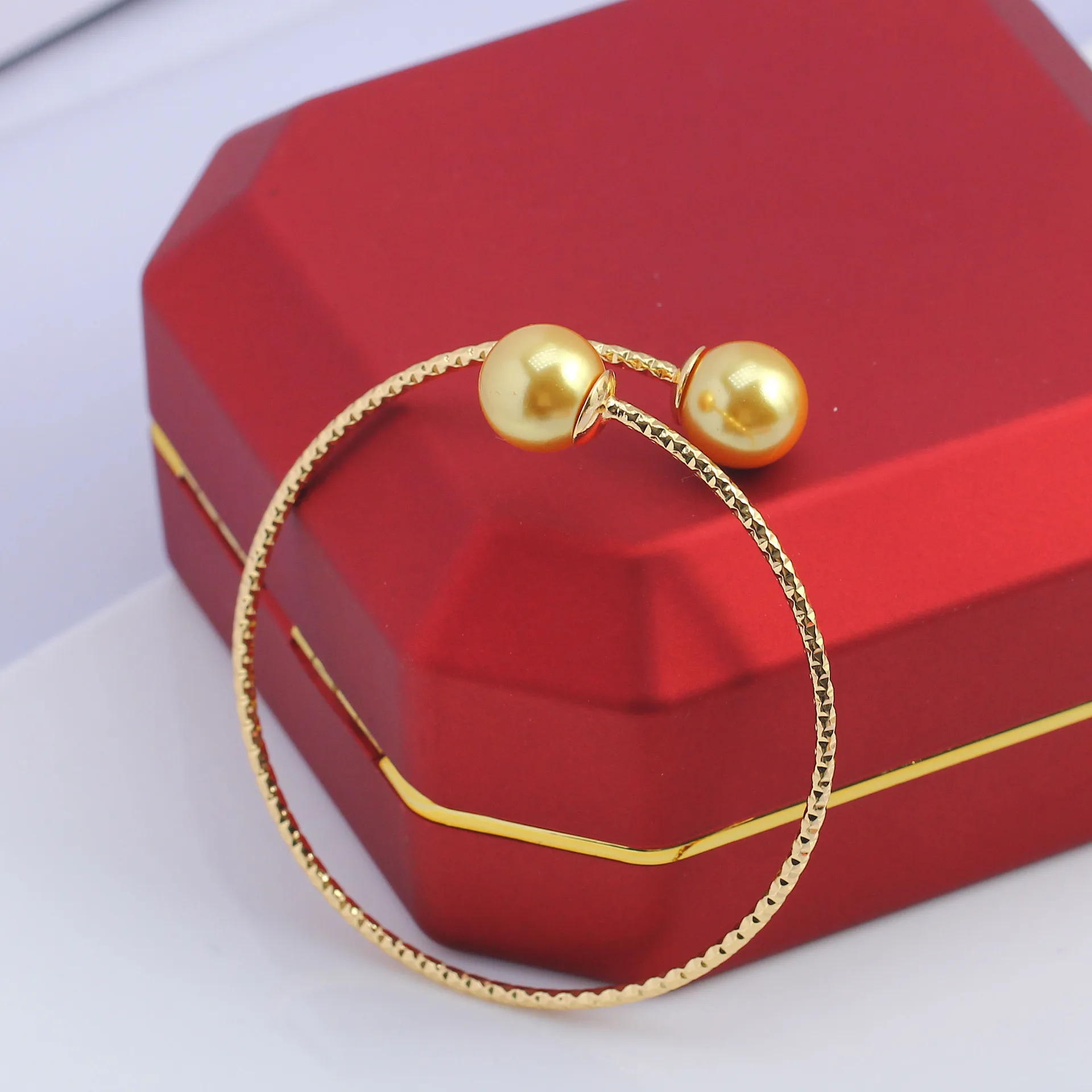 Accesorios DIY de perlas: Nueva pulsera de cuerda trenzada chapada en oro cobrizo, sencilla y de temperamento extremadamente fino, con bandeja vacía, para uso diario.