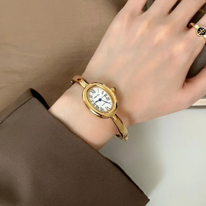 Famous Brand Women Quartz Watch Fashion Luxury Gold Wristwatch Gift Ladies Rome Dial Bracelet Watch Dropshipping Clock