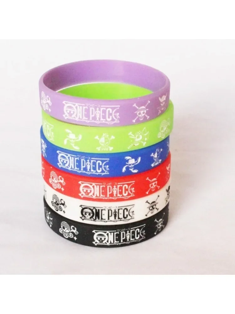 Bracelet fluorescent One Piece, décoration, figurines d'anime, jouet de personnalité, bracelet de décoration de dessin animé, cadeaux d'anniversaire mignons pour enfants