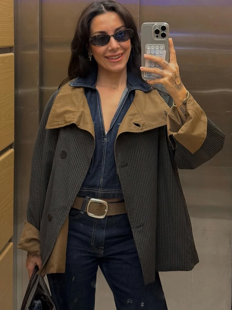 เสื้อแจ็คเก็ตสีกากีแบบซิปสองด้านสำหรับผู้หญิง เสื้อแจ็คเก็ตสำหรับฤดูใบไม้ร่วง เสื้อโค้ทครอปสำหรับผู้หญิง เสื้อคลุมกันลมแบบใหม่ในหมวดเสื้อโค้ทและแจ็คเก็ต