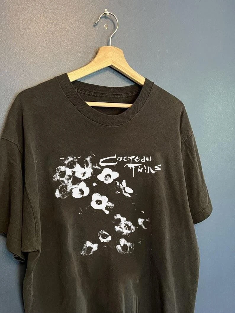 Vintage Cocteau Twins T-Shirt mit Blumenmuster für Männer und Frauen, Baumwolle, locker geschnitten, lässig, kurzärmelig, Herren-T-Shirts, Herrenbekleidung – Detail 7
