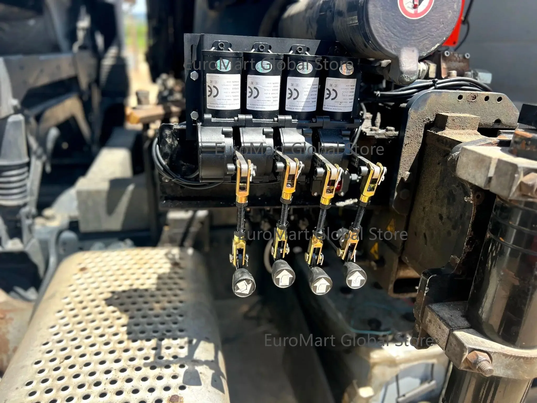 

4 Joystick IP68 Water Proof Crane Remote Control for Truck-mounted Crane Use Motor Contacted with Joysticks